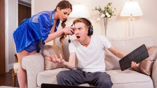 Milf Wants Her Gaming Stepson To Fuck Her Pussy
