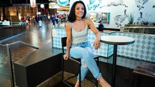 Mompov Petite Fit Freak Is Fun To Fuck